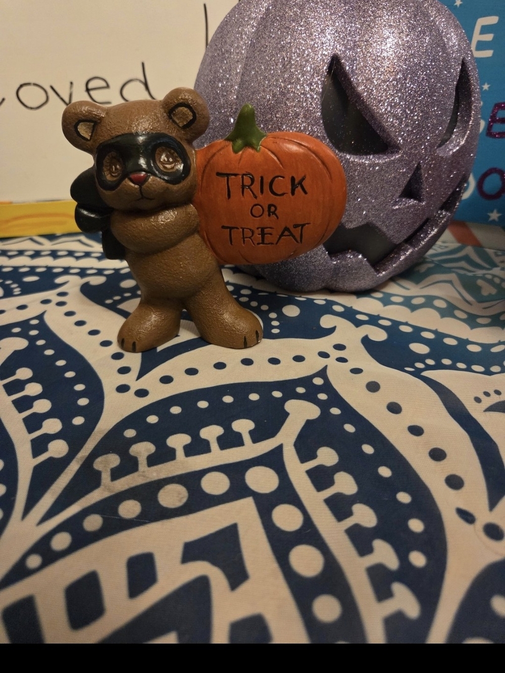 Vintage ceramic Halloween trick or treat bear in costume with pumpkin mask - Picture 7 of 9